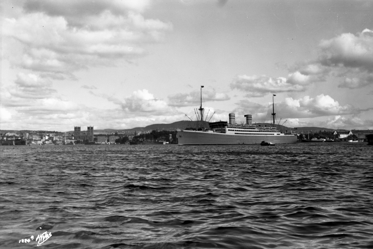 Anders Beer Wilse, Stavangerfjord (b. 1918, Cammell, Laird & Co., Birkenhead)