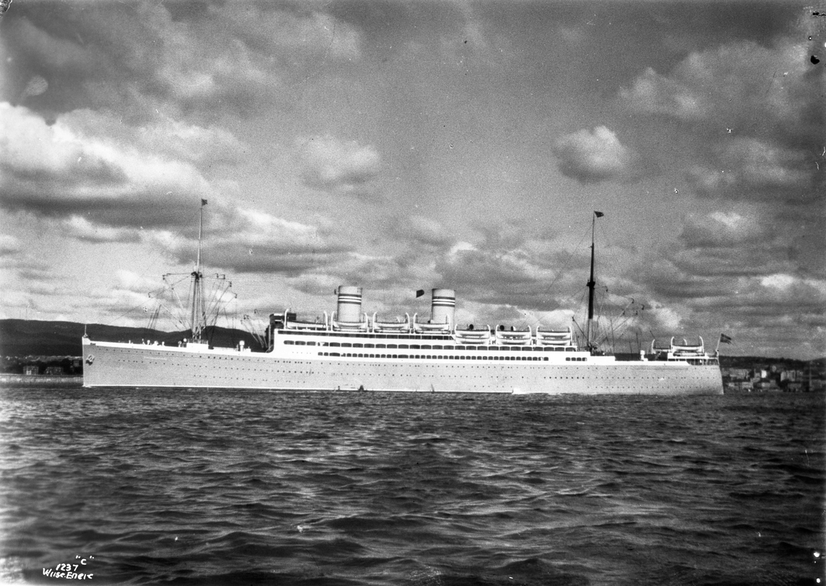 Anders Beer Wilse, Stavangerfjord (b. 1918, Cammell, Laird & Co., Birkenhead)