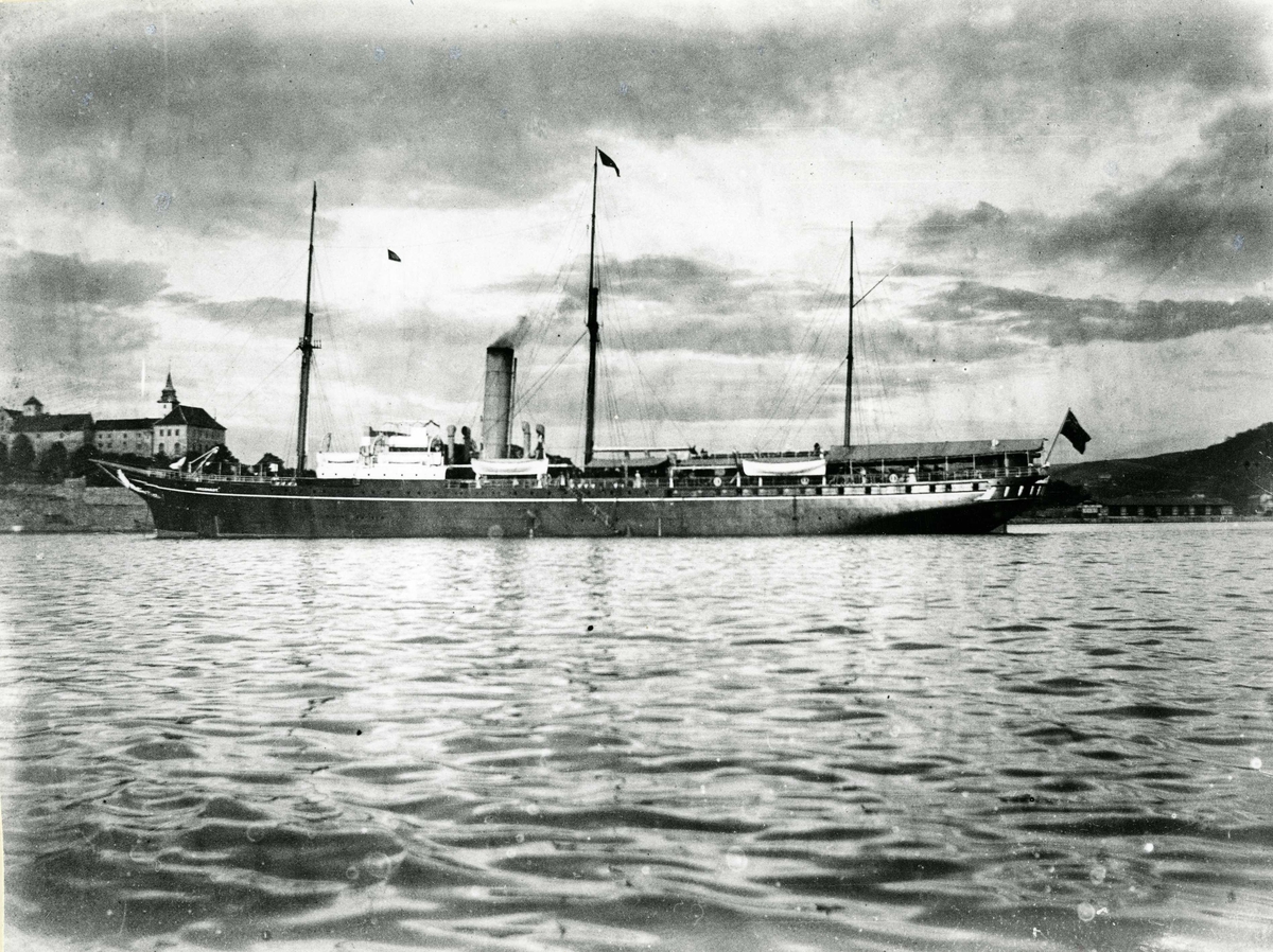 Georg Gjersøe, D/S Argonaut (Ex. Norse King, Orienta, La Plata, Norfolk)(b.1879, R. & H. Green, London)
