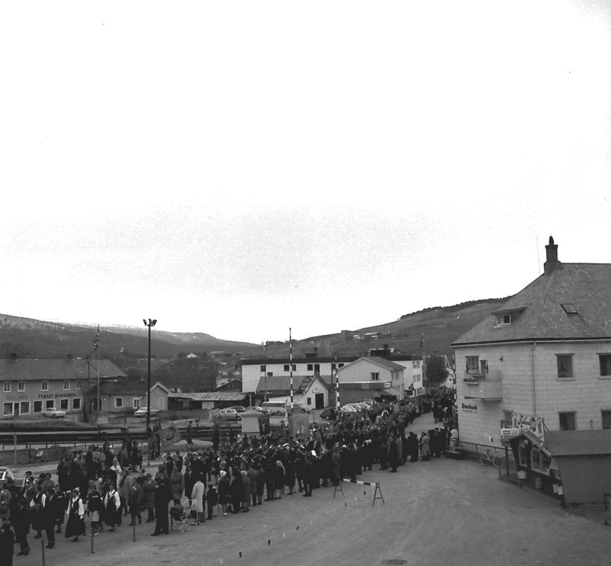 Per Magne Grue, 17. mai på Tynset-byen.