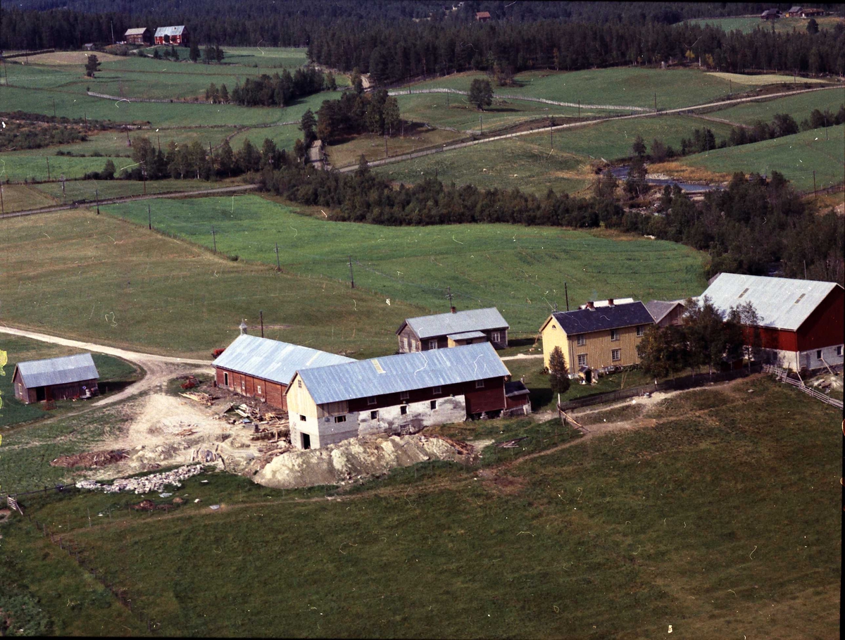 Widerøes Flyveselskap A/S, Gårdsbruk. Bjørnstad (Sivilhaugen søndre)
