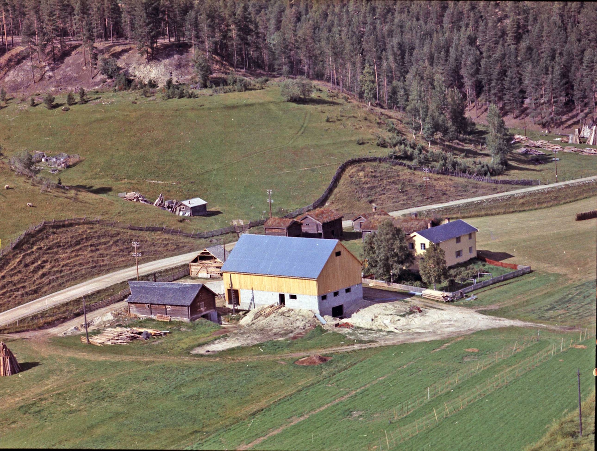 Widerøes Flyveselskap A/S, Gårdsbruk. Smedplass (Gunnaran)