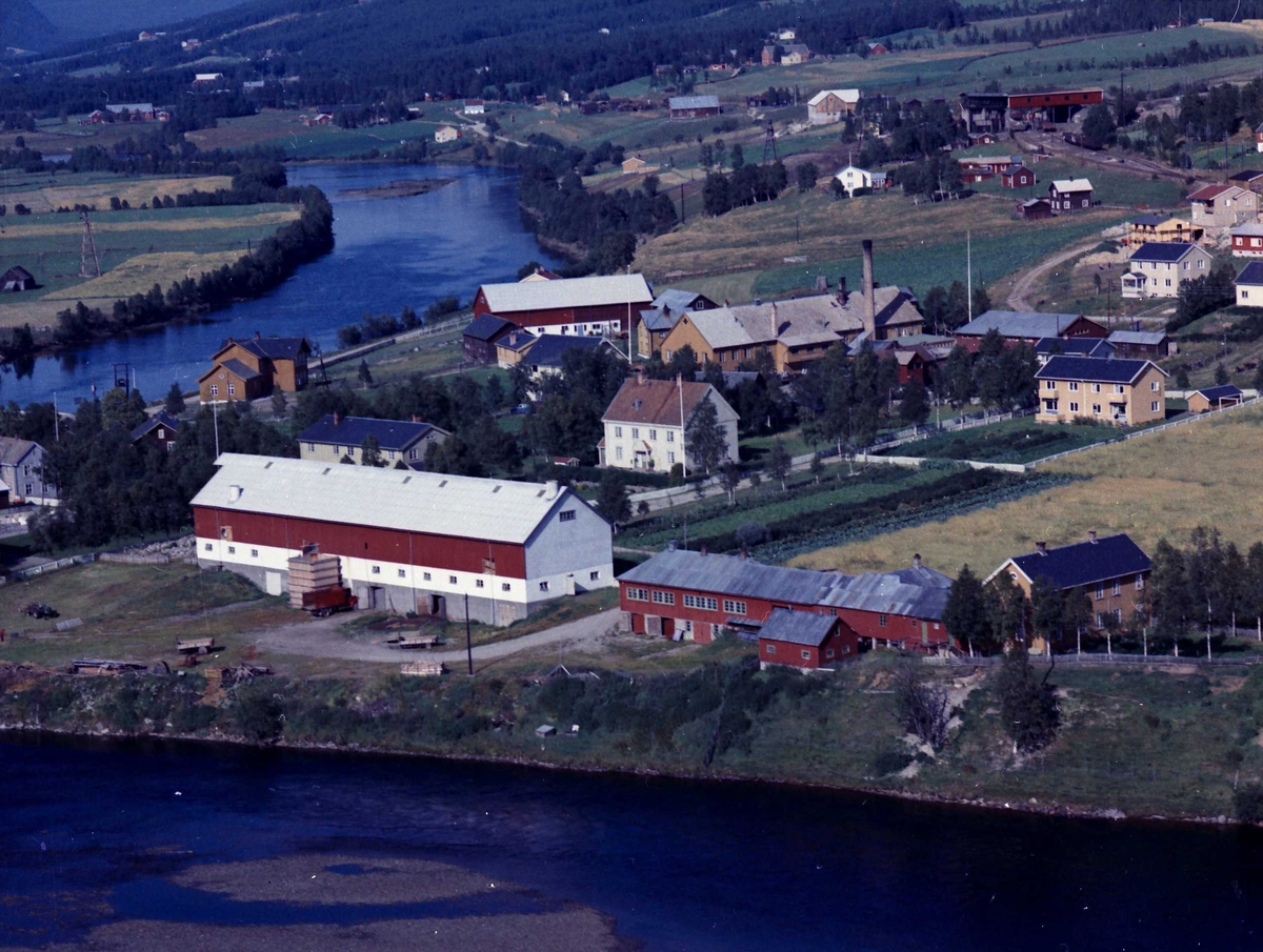 Widerøes Flyveselskap A/S, Storsteigen Landbruksskole.