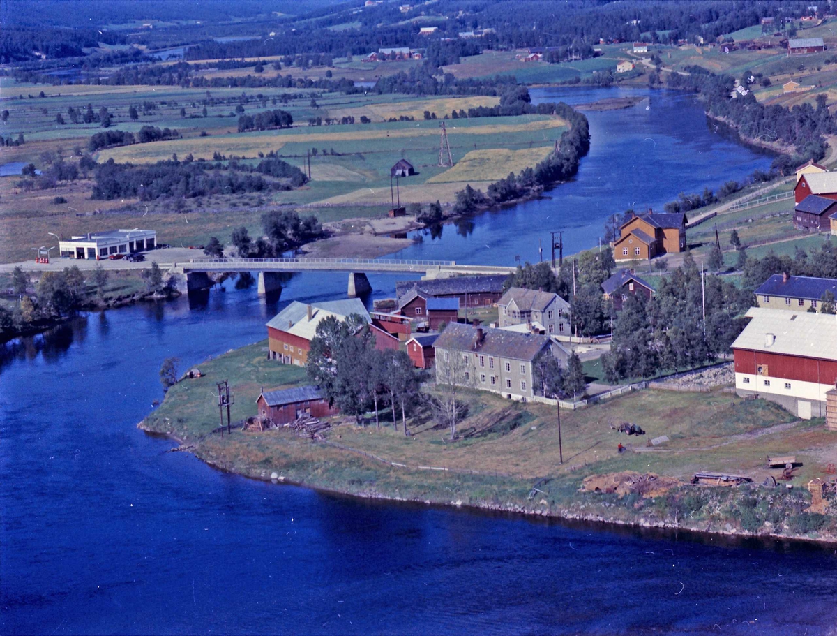 Widerøes Flyveselskap A/S, Storsteigen Landbruksskole.