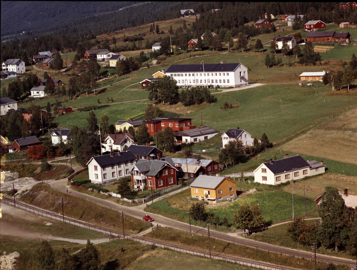 Widerøes Flyveselskap A/S, Gårdsplass.