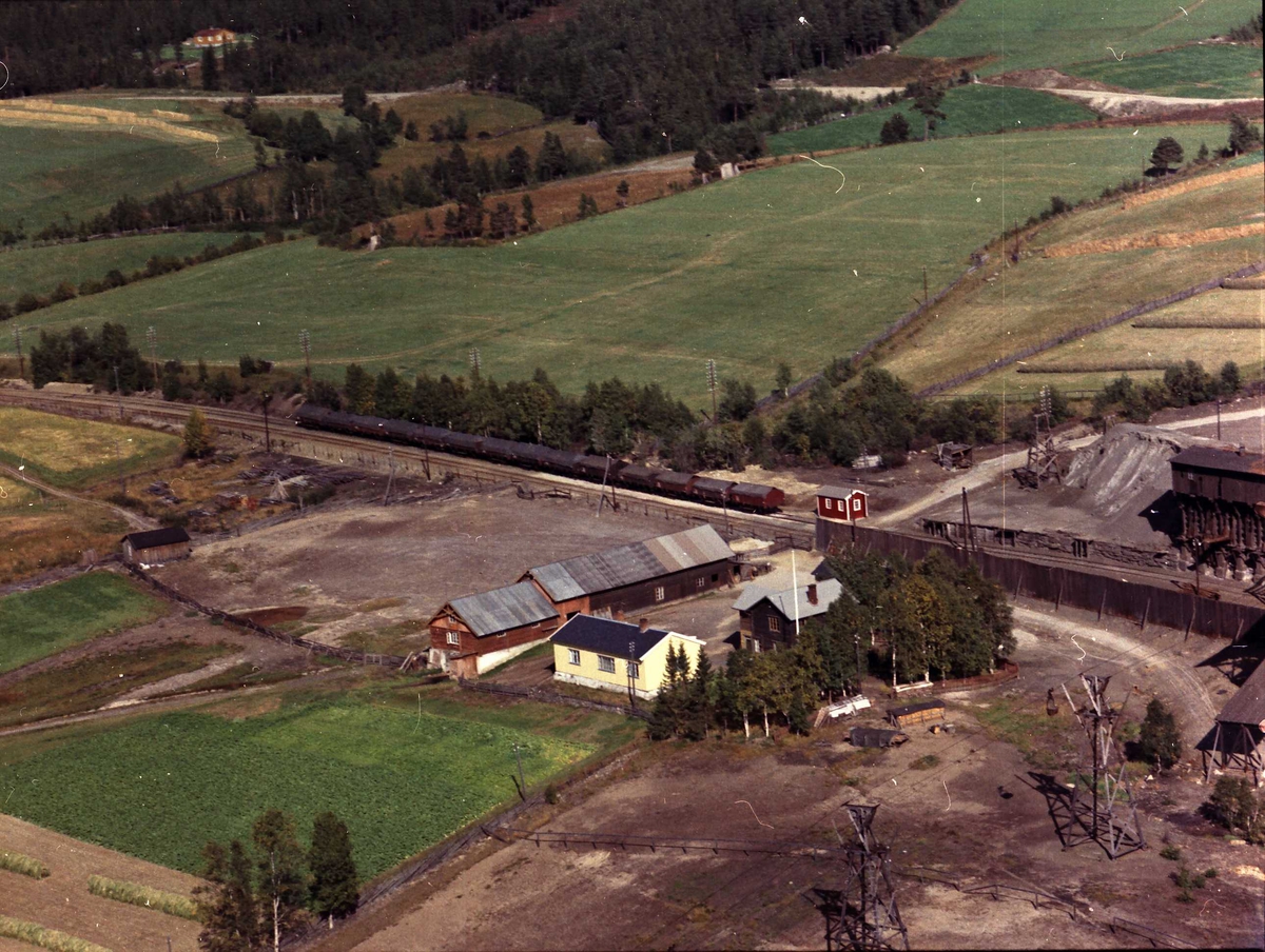 Widerøes Flyveselskap A/S, Gårdsbruk.