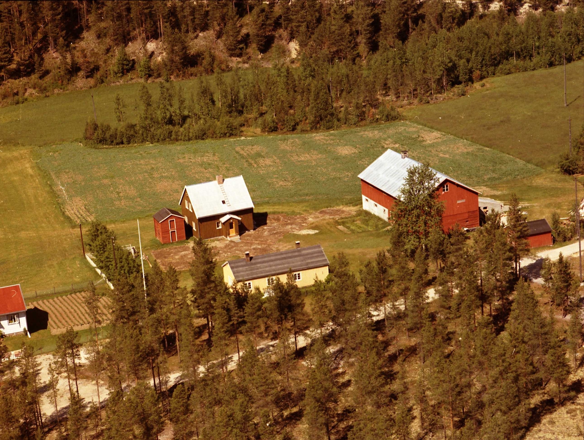 Widerøes Flyveselskap A/S, Gårdsbruk (Syverstrøen).