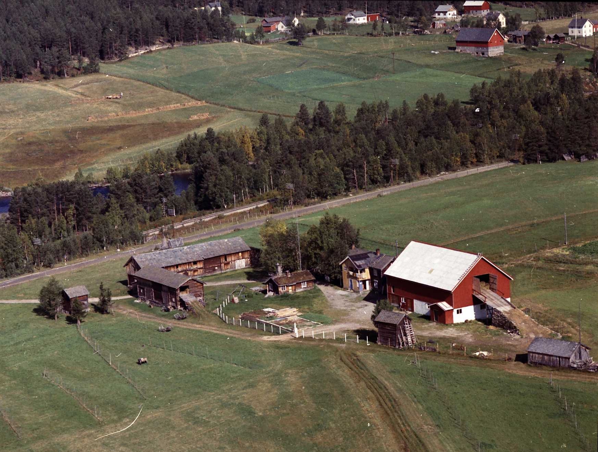 Widerøes Flyveselskap A/S, Gårdsbruk.