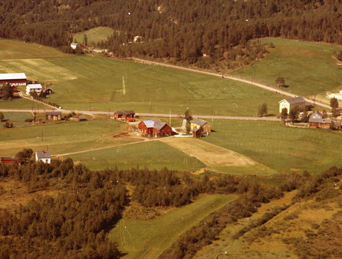 Widerøes Flyveselskap A/S, Gårdsbruk.
