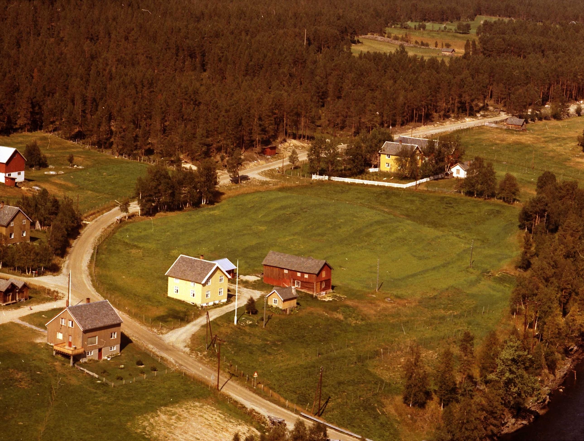 Widerøes Flyveselskap A/S, Gårdsbruk (Lilleeidet/Høistad).