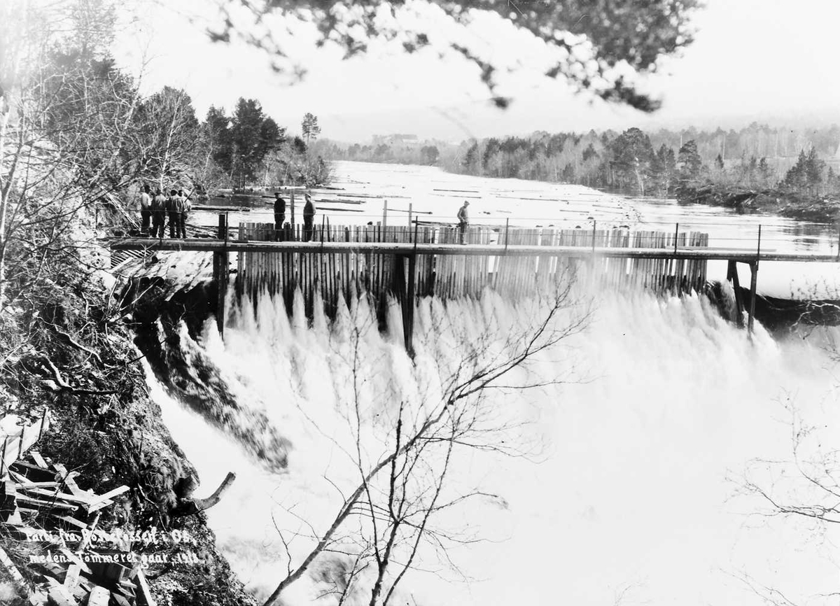 Peder J. Bredalslien, "Parti fra Røstefossen i Os medens Tømmeret gaar. 1913"