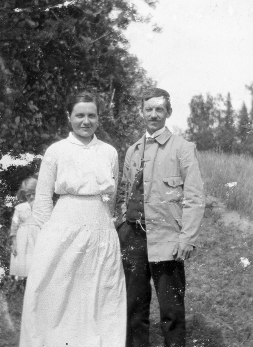 Ukjent, Øvre Tomter (60/1). Syverine f. Hansen fra Nes (d.1918) gift med Halvor Tomter (1884-1972).