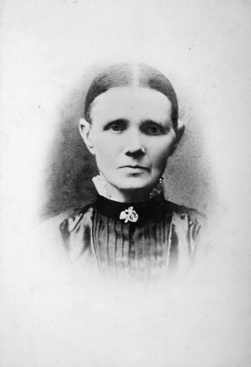 Ukjent, Inger Margrethe Brodshaug, f. 14.09.1841 d. 25.05.1901. Portrett, Opsahl lille.