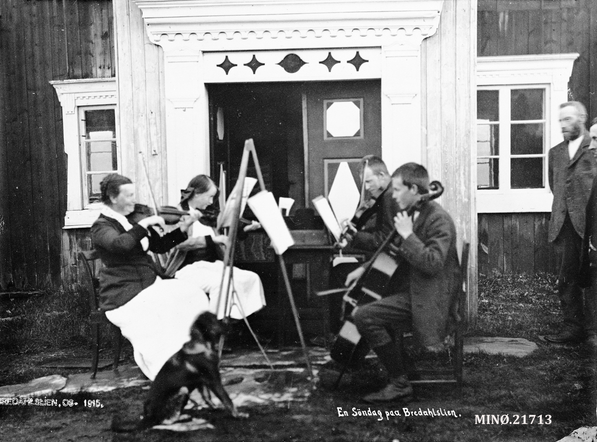 Peder J. Bredalslien, En søndag paa Bredalslien