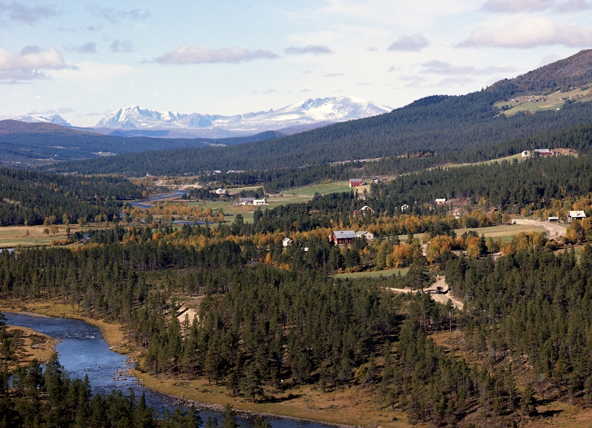 Widerøes Flyveselskap A/S, Flyfoto med utsikt mot Rondane