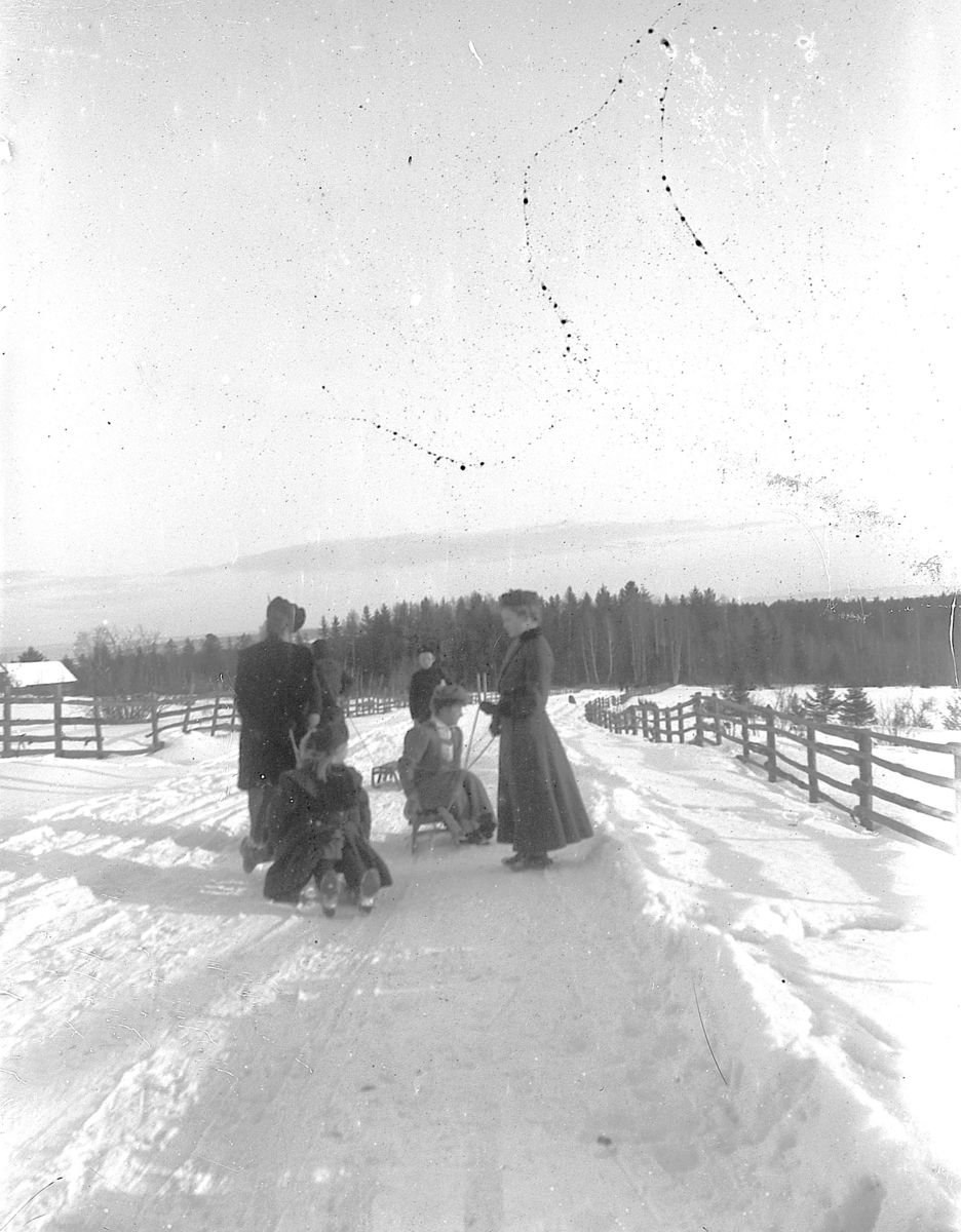 Johs. (Johannes) Johannessen, Aking, kjelke, fritid.