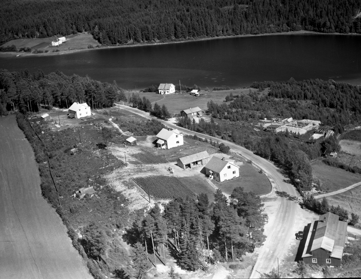 Widerøes Flyveselskap A/S, Gårdsplass.