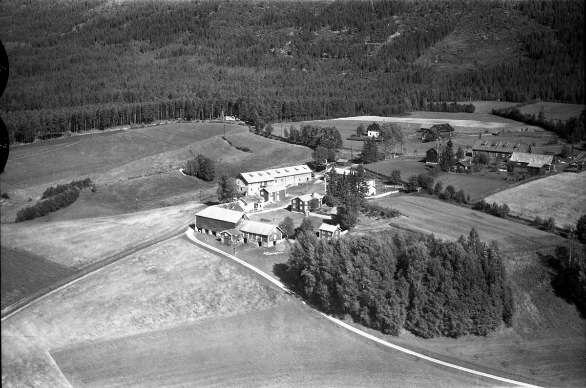 Widerøes Flyveselskap A/S, Gårdsbruk.