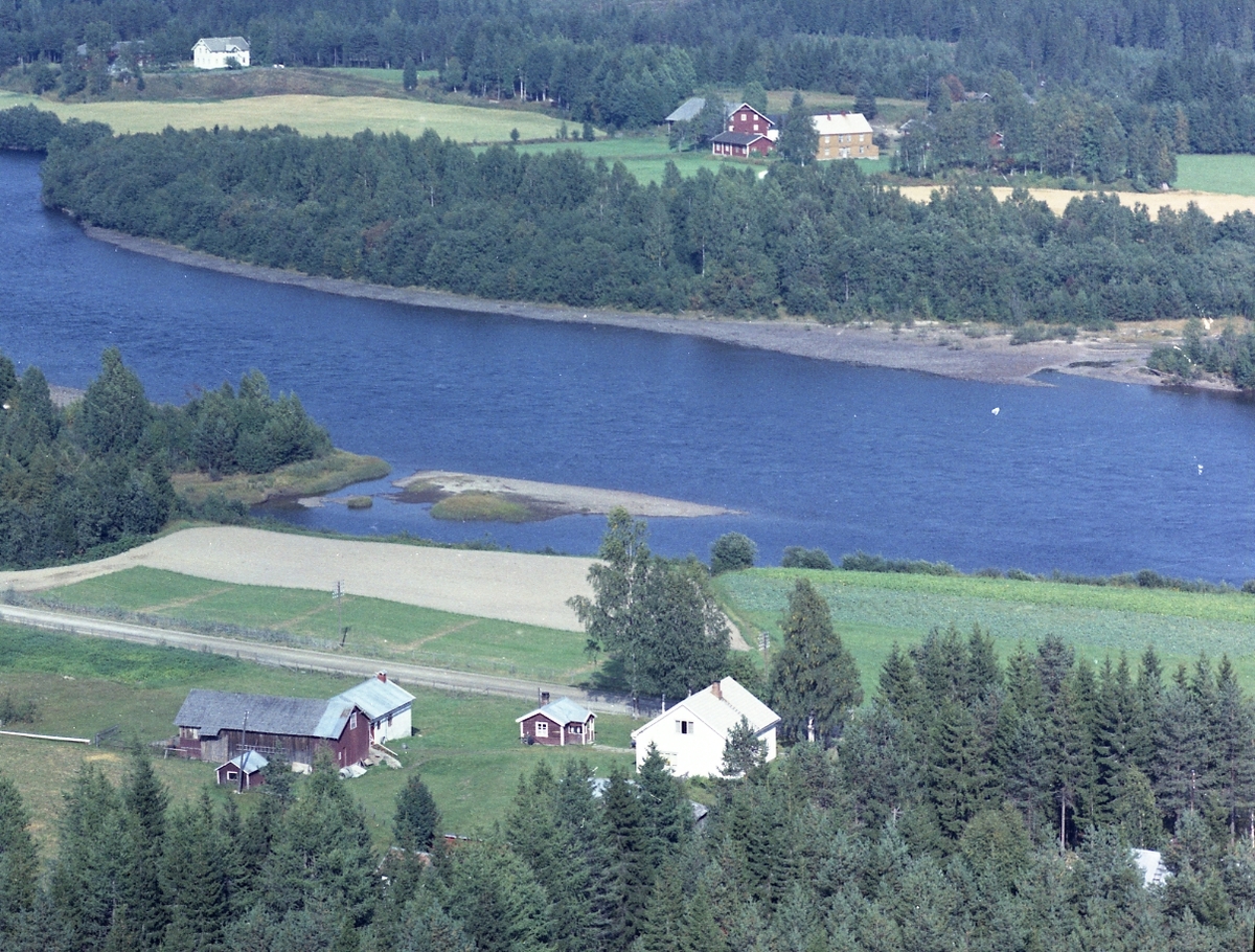 Widerøes Flyveselskap A/S, Gardsbruk Rendalen