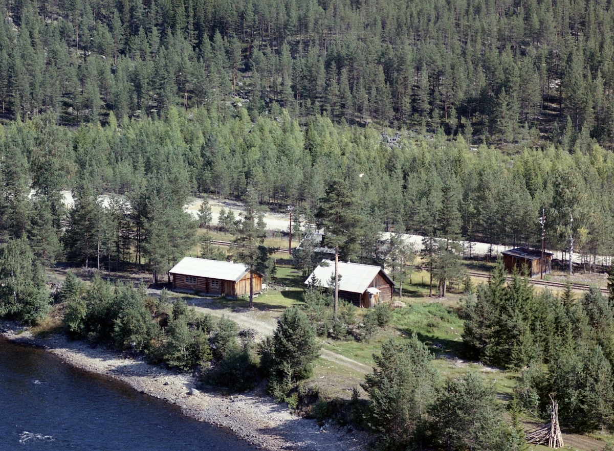 Widerøes Flyveselskap A/S, Hytte Hanestad