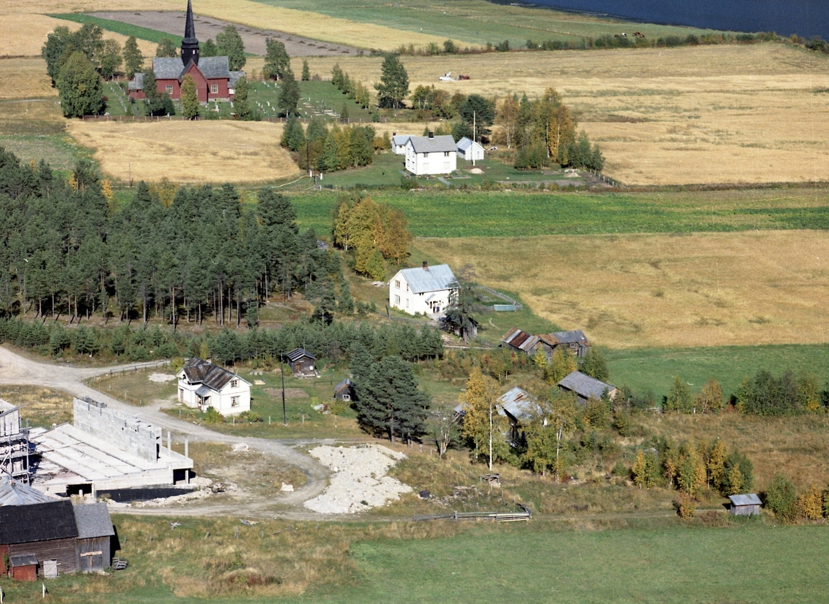 Widerøes Flyveselskap A/S, Bolighus, Ytre Rendal kirke
