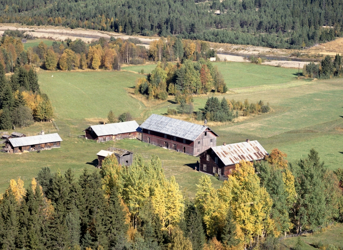 Widerøes Flyveselskap A/S, Gardsbruk