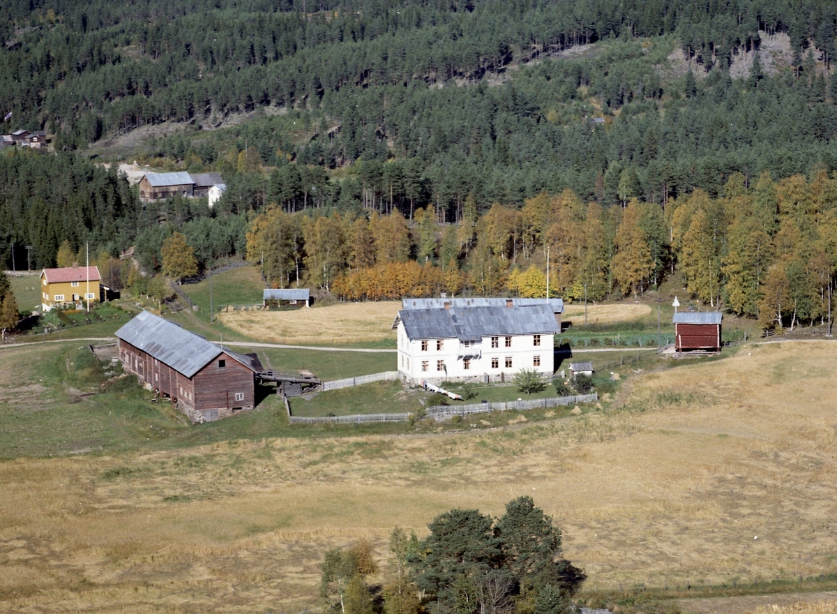 Widerøes Flyveselskap A/S, Gardsbruk