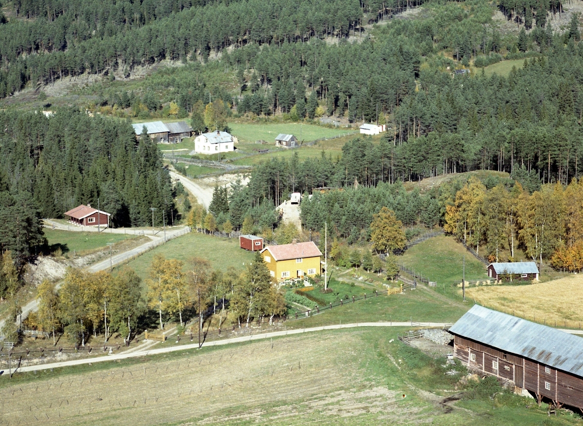Widerøes Flyveselskap A/S, Bolighus