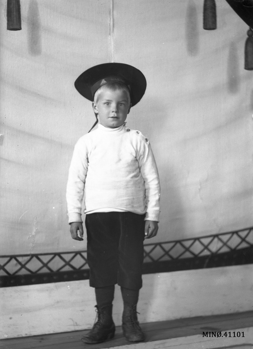 Oscar Holte, Portrett av gutt, Hans Pedersen