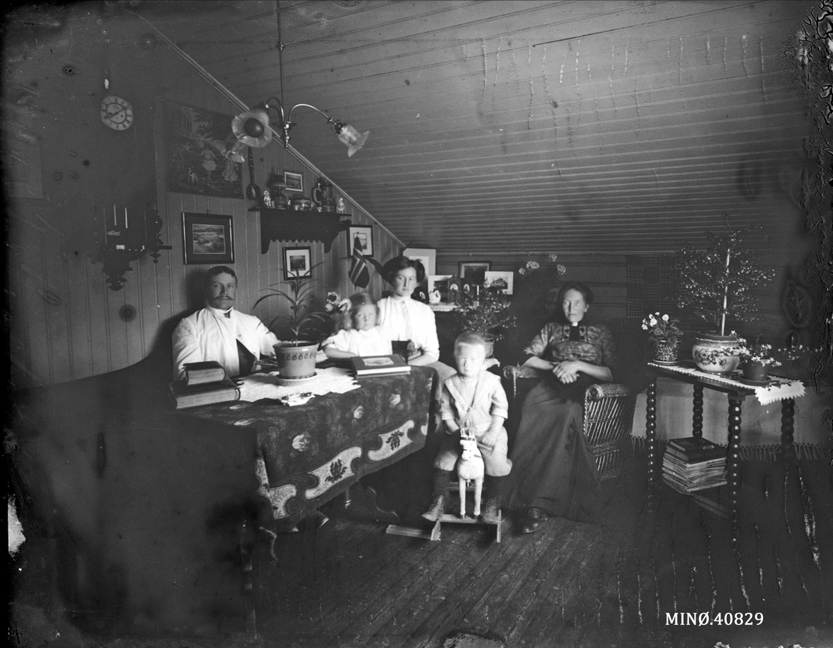Oscar Holte, Familiebilde