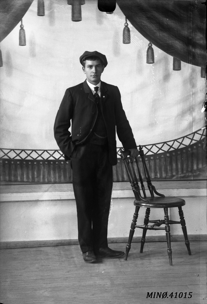 Oscar Holte, Portrett av mann - Ole Tønseth (1885-1963)