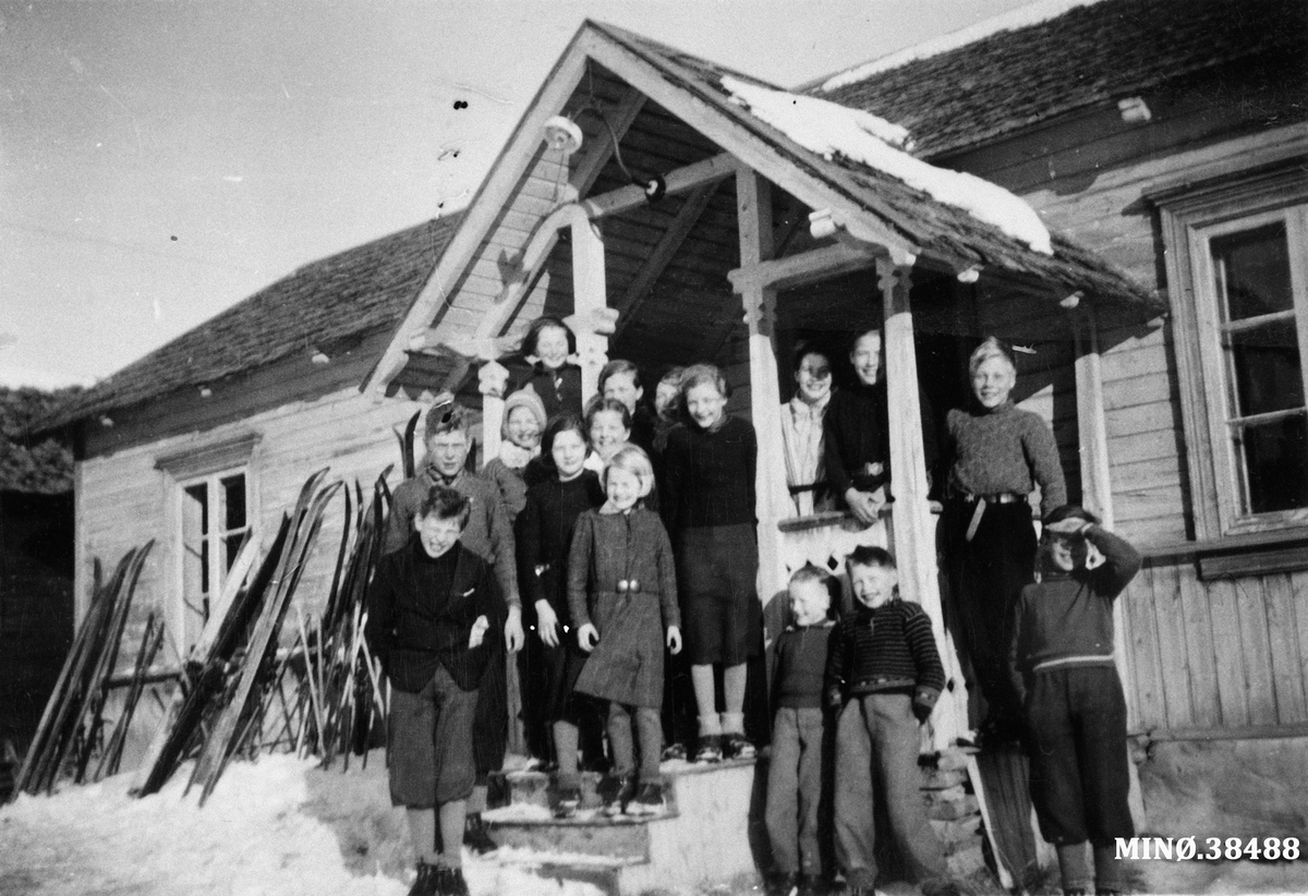 Ukjent, Skoleklasse på skitur