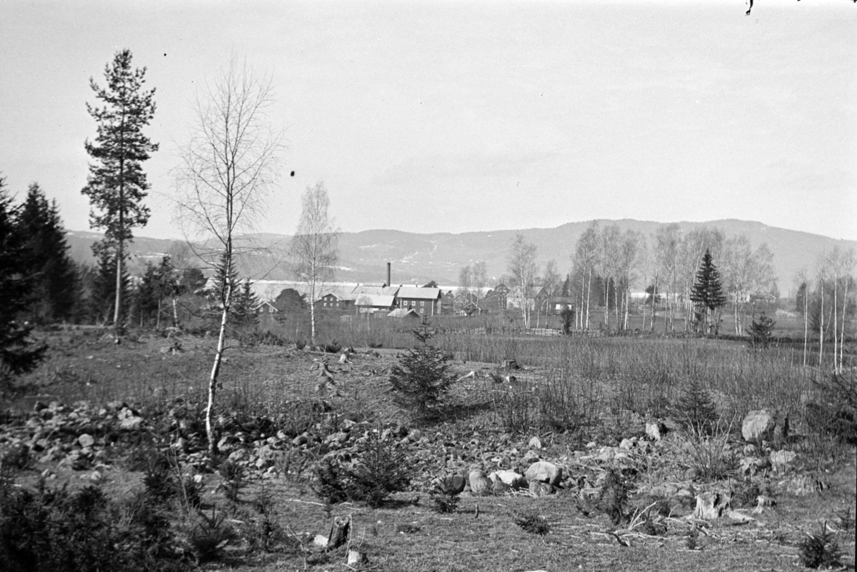 Johs. (Johannes) Johannessen, Jessnes, utmark, landskap, Arnkværn møllesteinsfabrikk