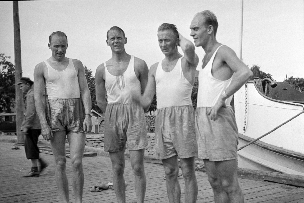 Johs. (Johannes) Johannessen, Gruppe 4, roere, ukjente, Hamar.