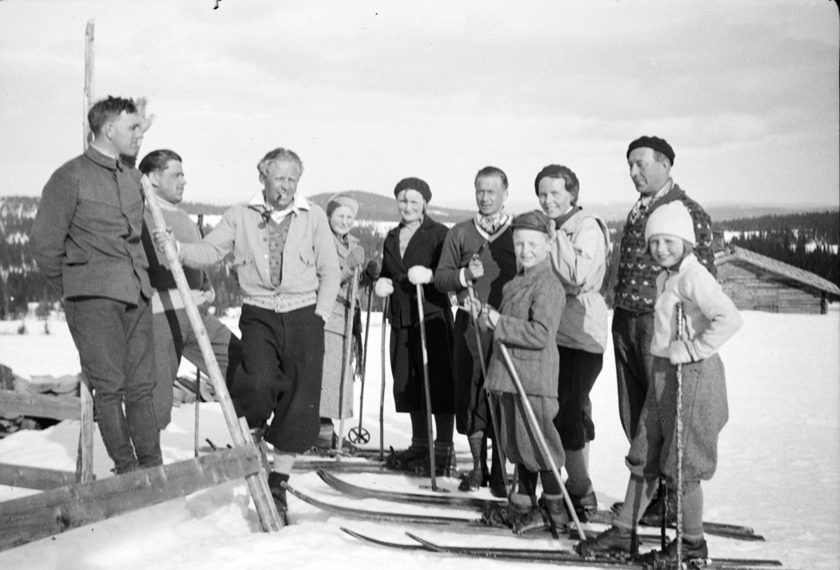 Johs. (Johannes) Johannessen, Skitur, skiutflukt, skiantrekk, Vangsåsen (?)