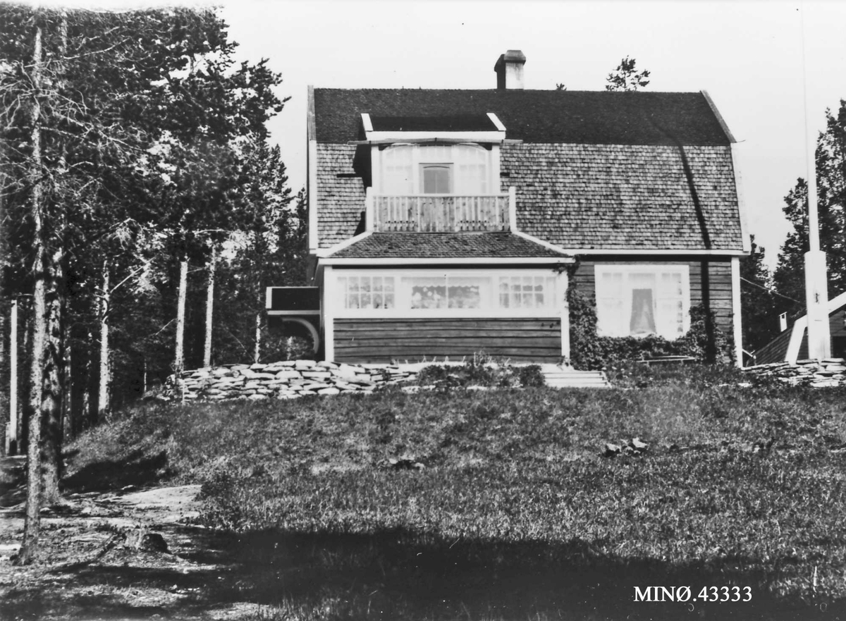 Axel Rosenvinge Brostrup, Folldal Verk, bolig.