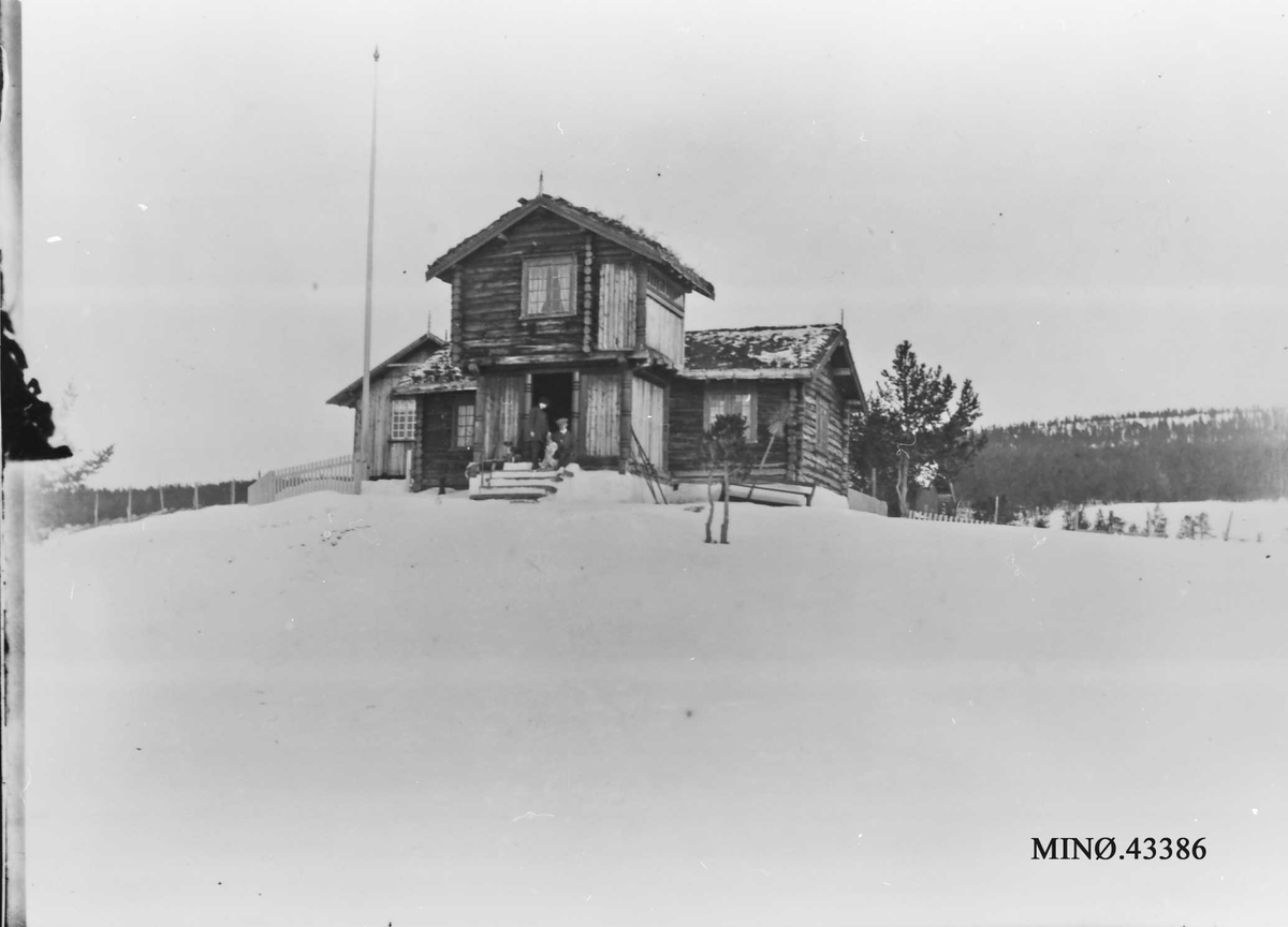 Axel Rosenvinge Brostrup, Barfrøstue