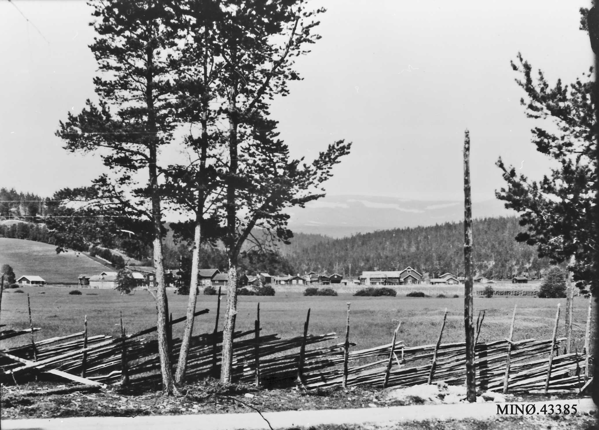 Axel Rosenvinge Brostrup, Gardsbruk