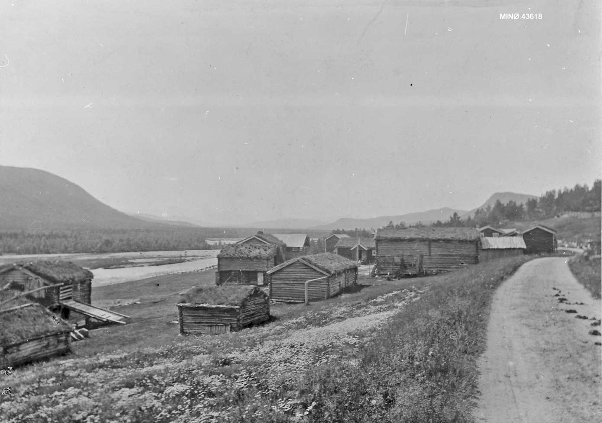 Rachel Haarseth, Gårdsbruk, naturforhold.