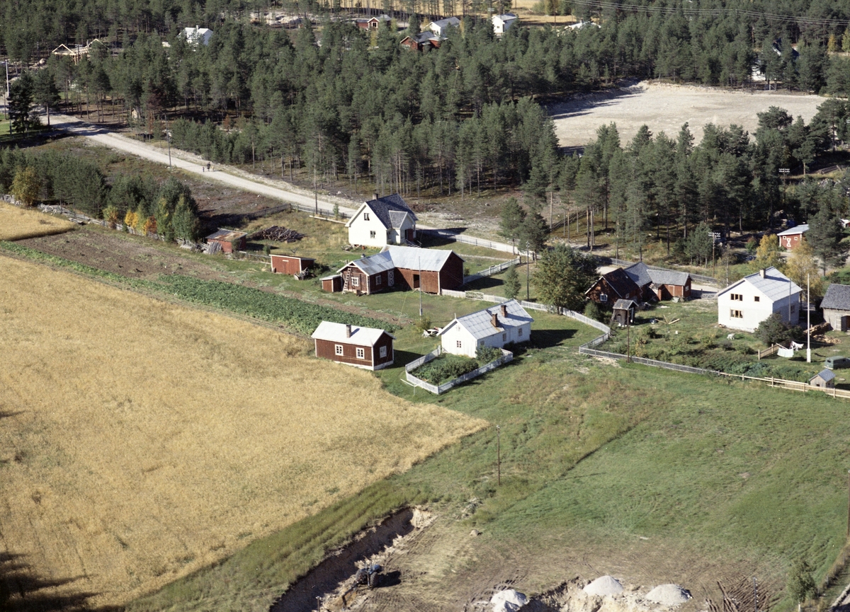 Widerøes Flyveselskap A/S, Bebyggelse