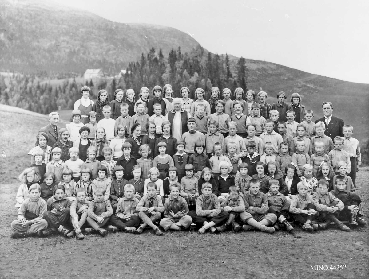 Rachel Haarseth, Tylldalen skole, gruppebilde