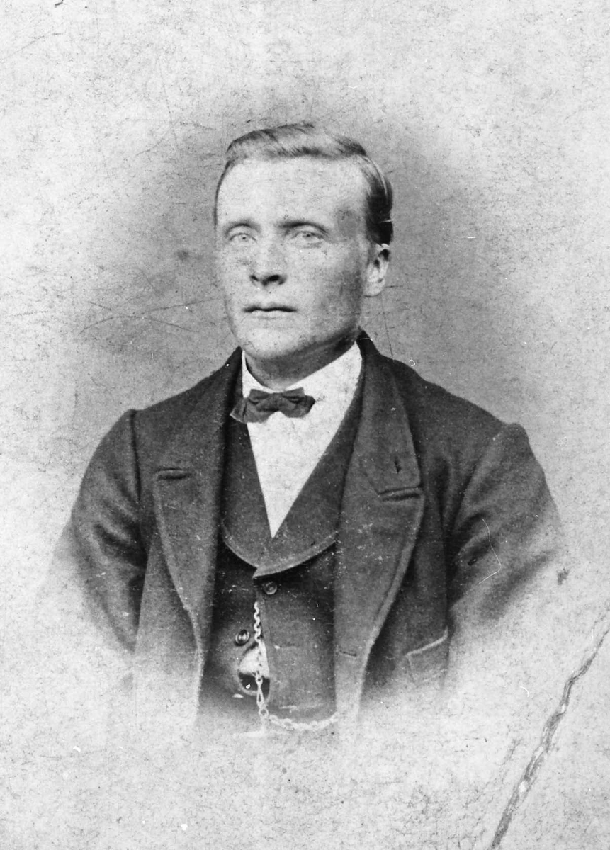 Elen Schomragh, Portrett av mann