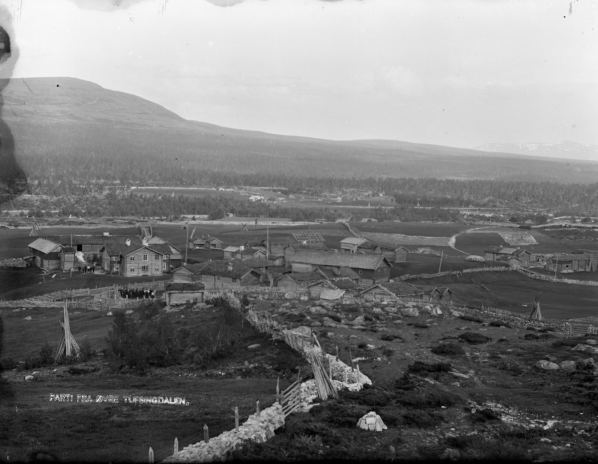 Peder J. Bredalslien, bebyggelse, landskap, steingjerde