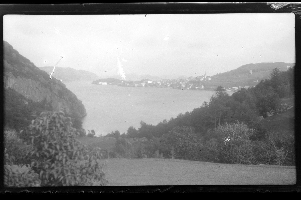 Rolf Sr. Sundt, Utsikt fra Snabbe mot Farsund fra nordvest.