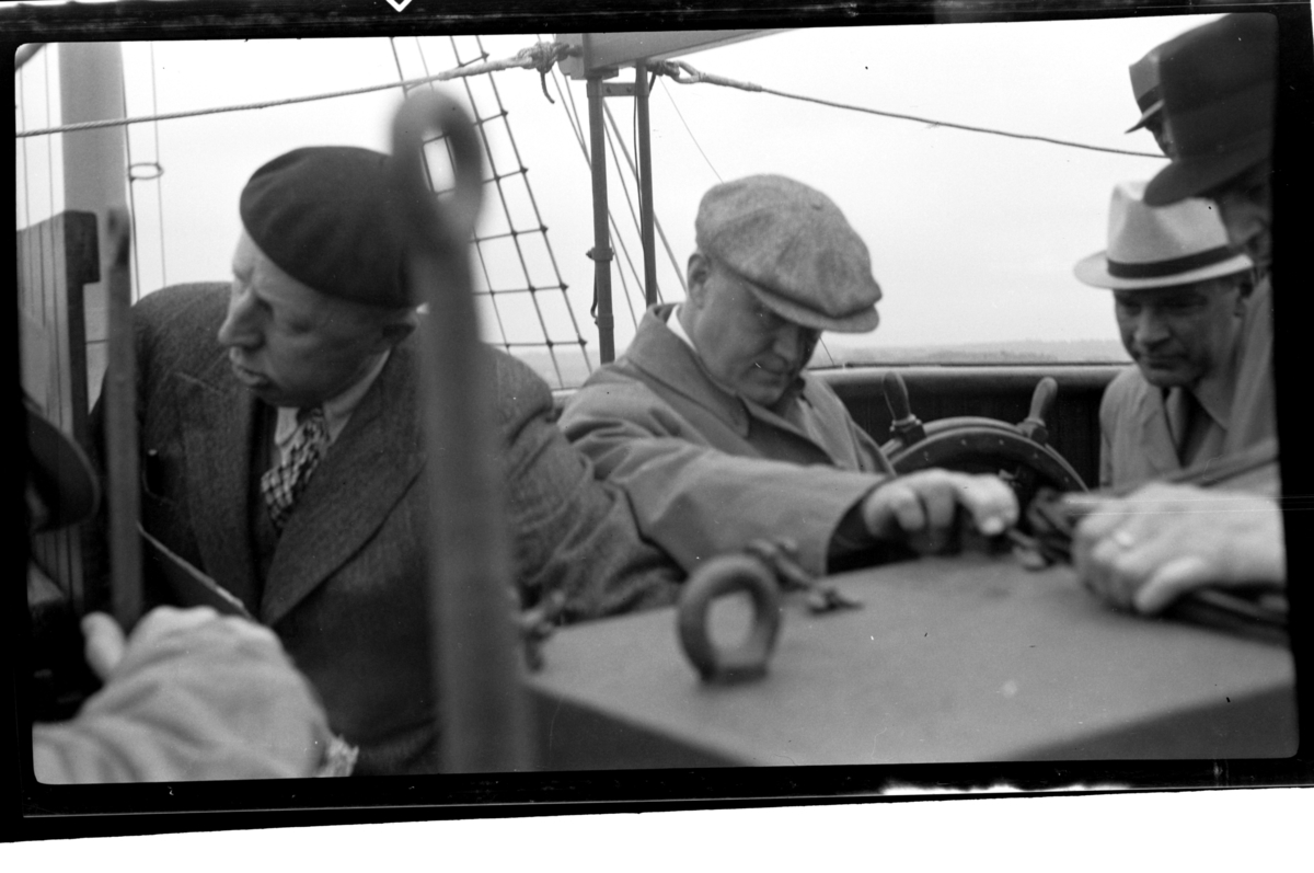 Rolf Sr. Sundt, NF.34664-672