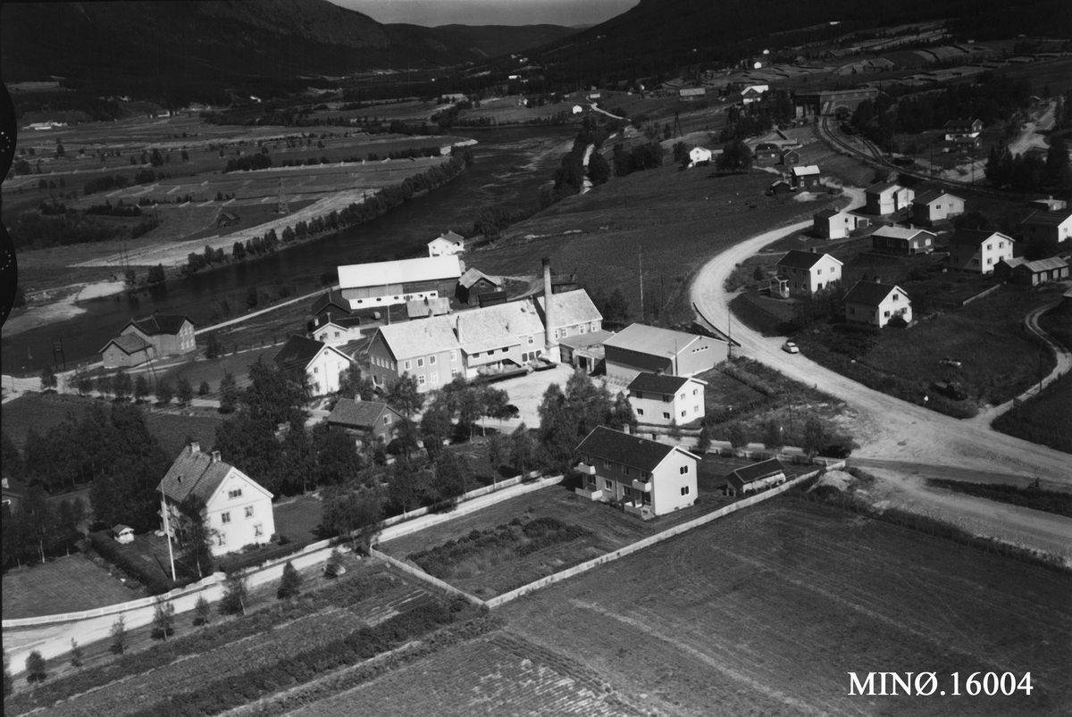 Widerøes Flyveselskap A/S, Alvdal gamle meieri