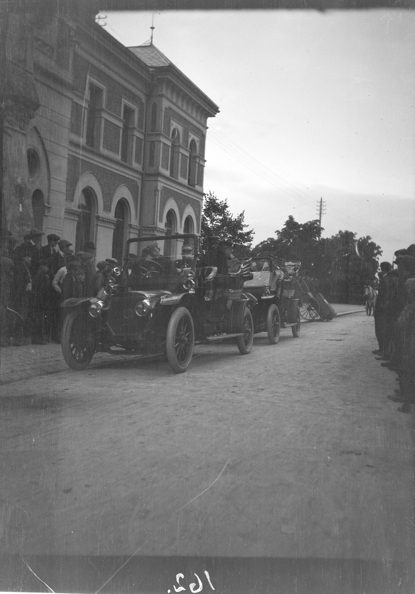 Karl Andreas Diesen, Hamar jernbanestasjon, feltmanøver 1912, militærattasjeer, biler,