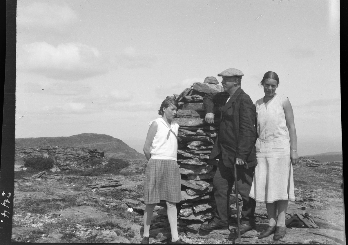 Karl Andreas Diesen, Skjerdingfjellet, varde, Anna Diesen, Karl Diesen, Anna Diesen, fjelltur,