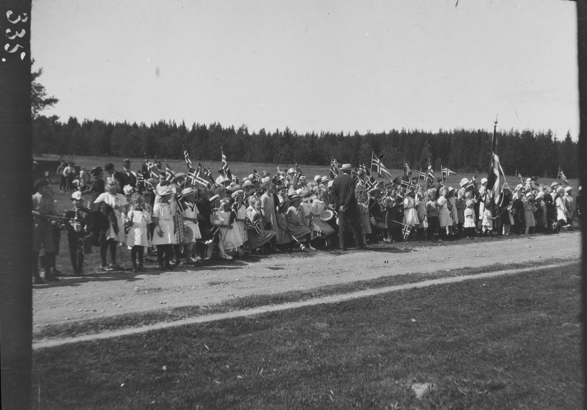 Karl Andreas Diesen, 17.mai, barn, flagg, Stavsberg, Stavsbergskogen, Furnes.