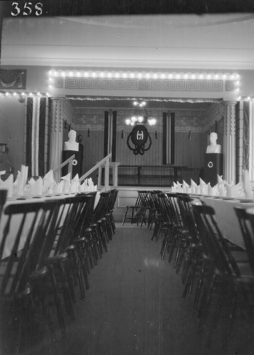 Karl Andreas Diesen, Dette er fra Festiviteten, Mathiesen Eidsvoll Værks festivitetslokale., festsal, dekket til festmiddag, 17.mai 1914. 100-års jubileum grunnloven.